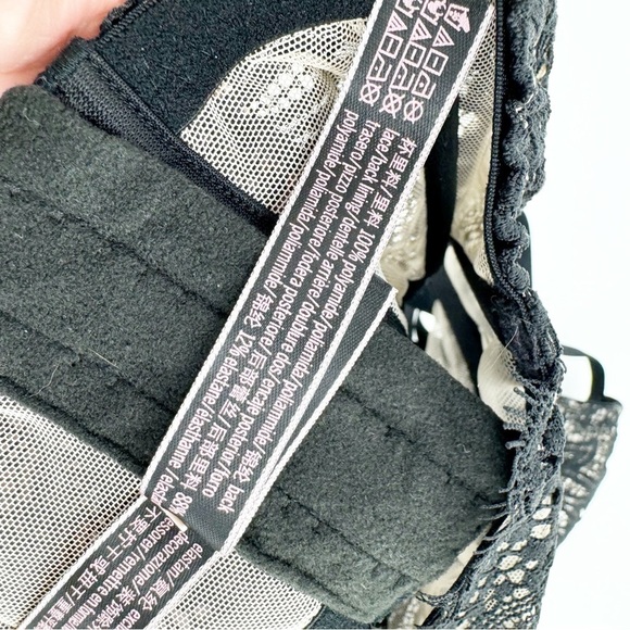 ✅ Victoria's Secret Plunge Lace Halter Long Line Bra Set SIZE 36DD BLACK - Picture 8 of 10